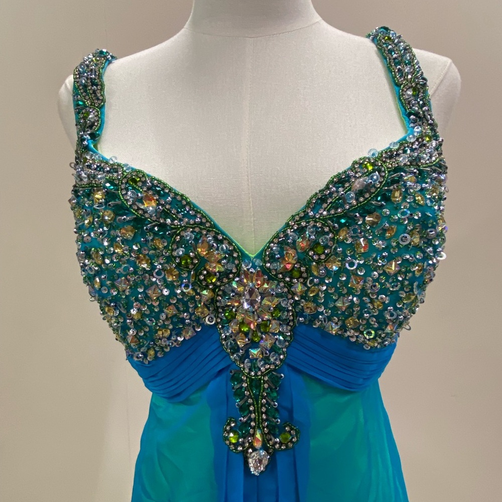 NWT Dave & Johnny dress. Size 8 - Picture 2 of 4